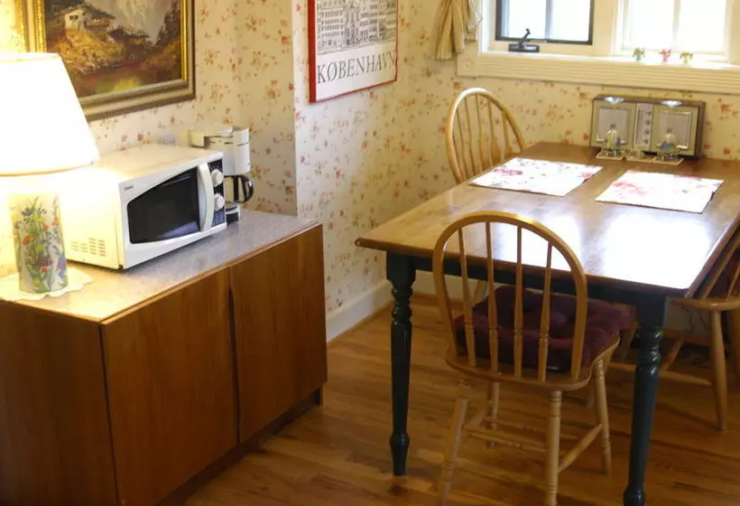 Пансион Ye Olde Danish Inn