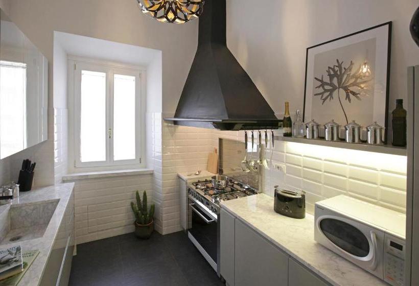 The Independent Suites