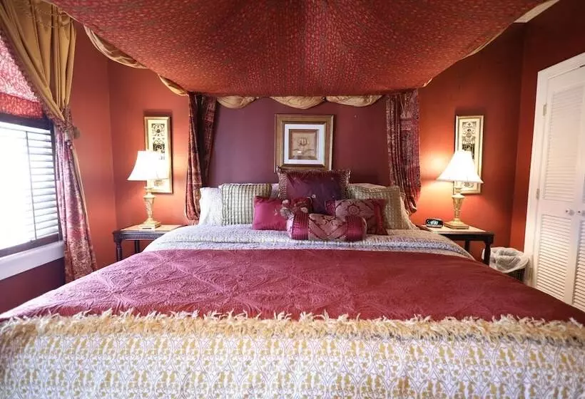 Retkeilymaja 1000 Island Hart House