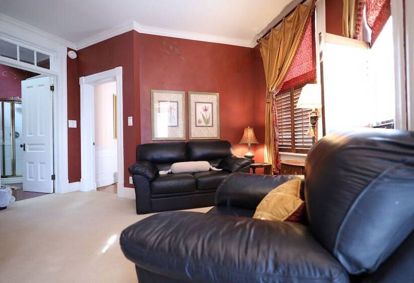 הוסטל 1000 Island Hart House