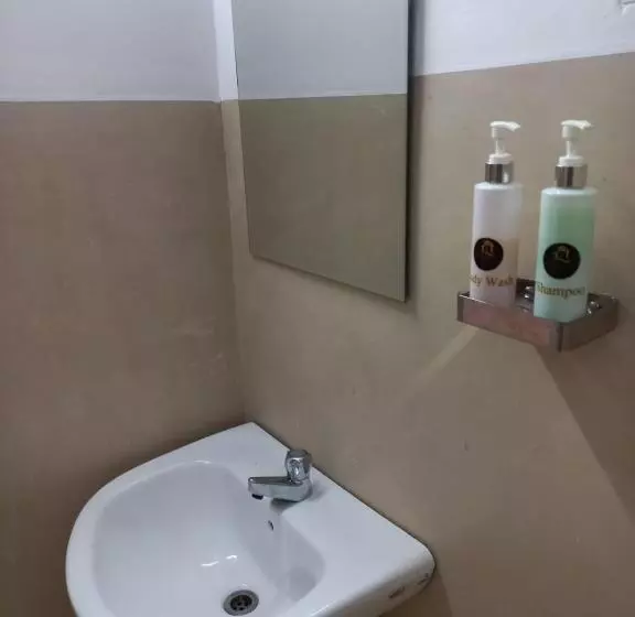 Aamiaismajoitus (B&B) Couple Rooms In Negombo