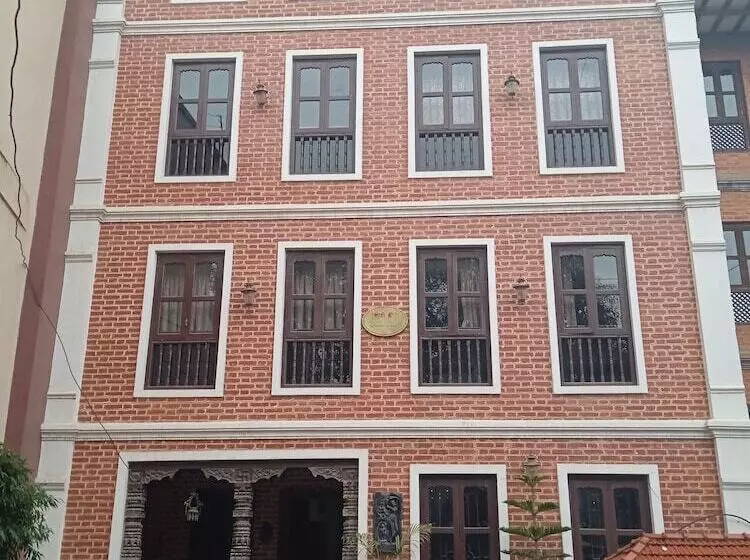 تختخواب و صبحانه Kaji Chen