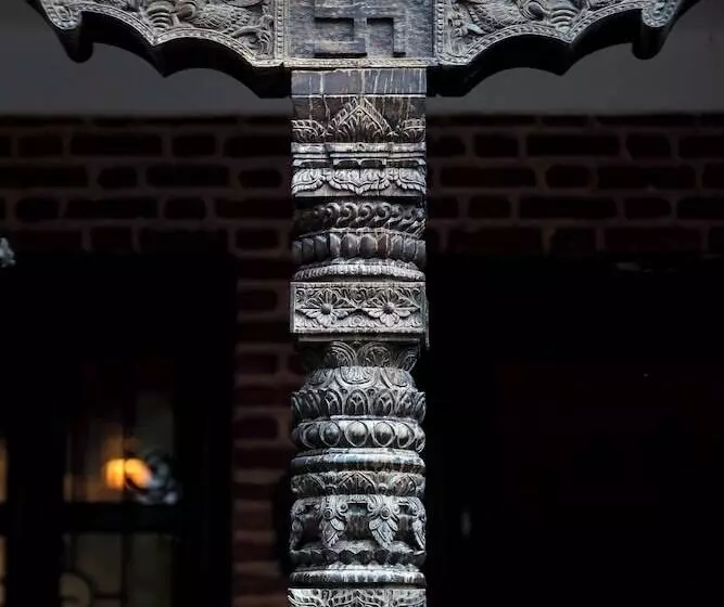 تختخواب و صبحانه Kaji Chen