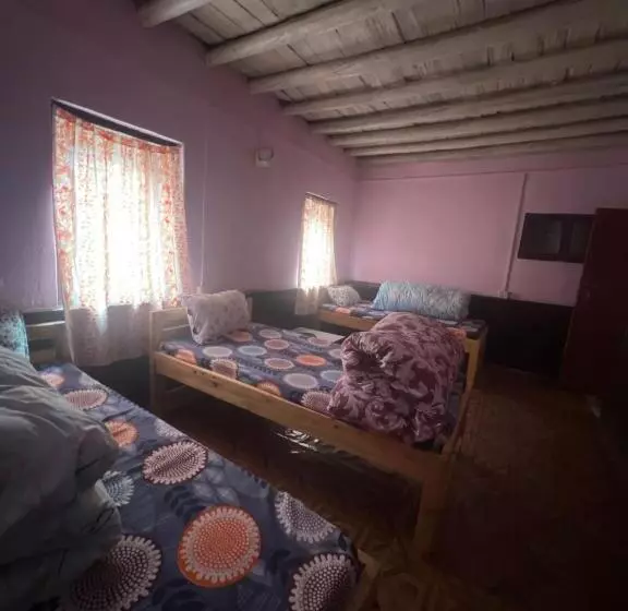 ホテル Dancing Yak