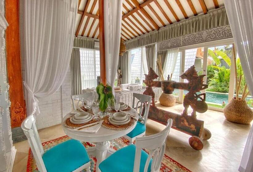 Bed and Breakfast Piramida S White Villa S Bali Joglo