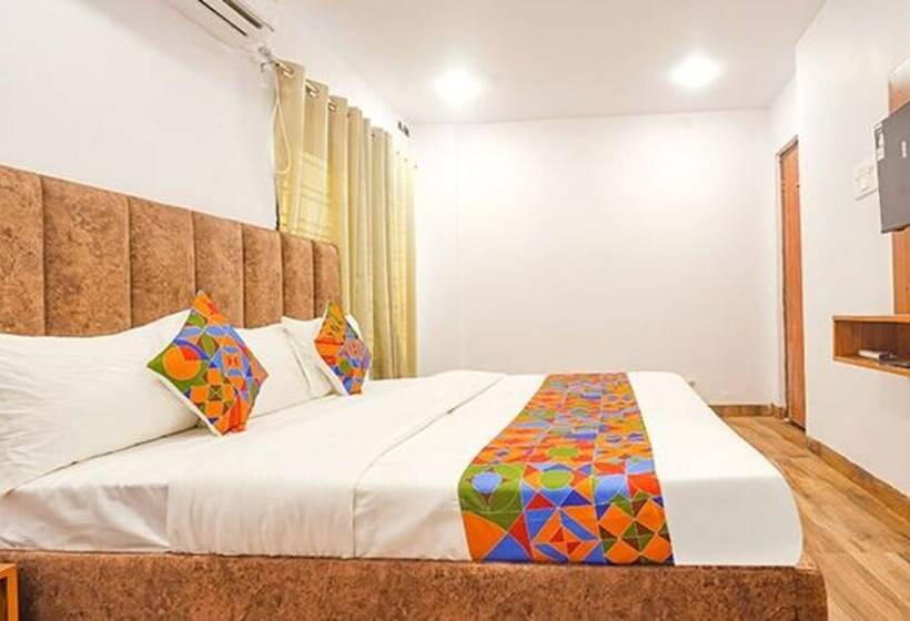 Fabhotel Midnight Inn