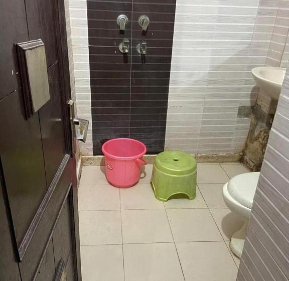 فندق Km International