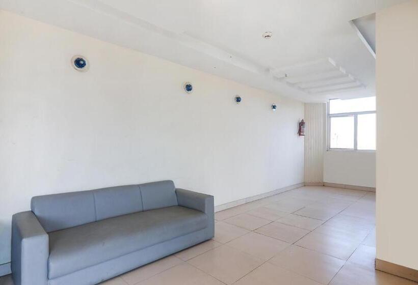 Fabhotel Prime The Continental