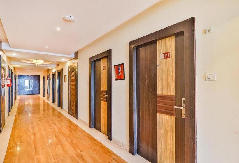 Fabhotel Prime The Continental