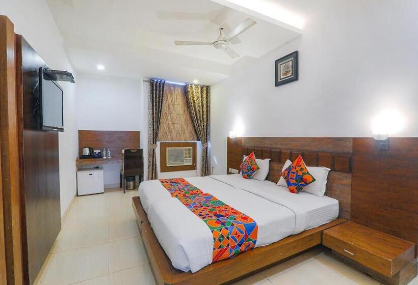 Fabhotel Prime The Continental