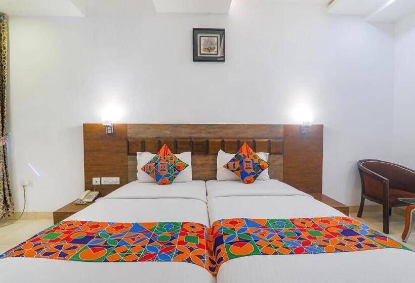 Fabhotel Prime The Continental