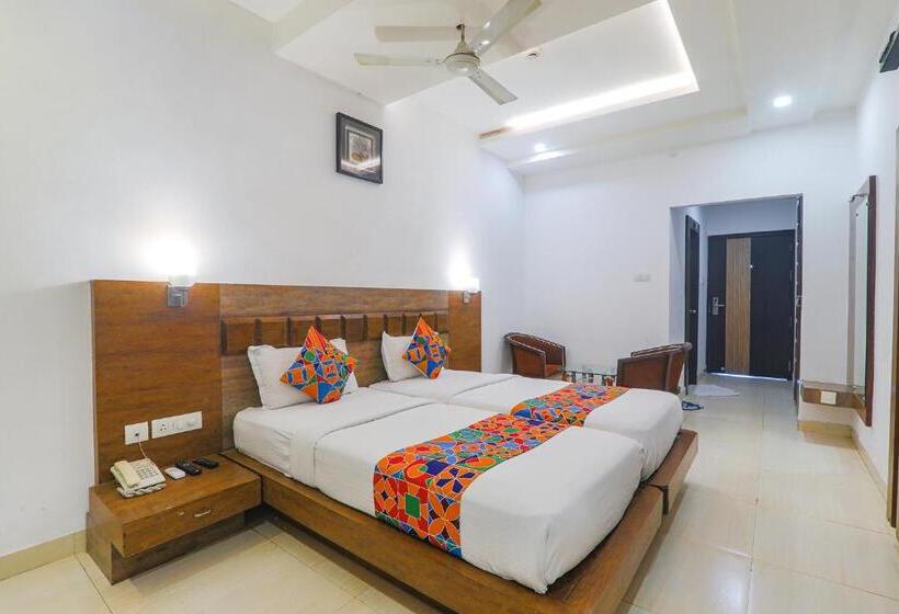 Fabhotel Prime The Continental