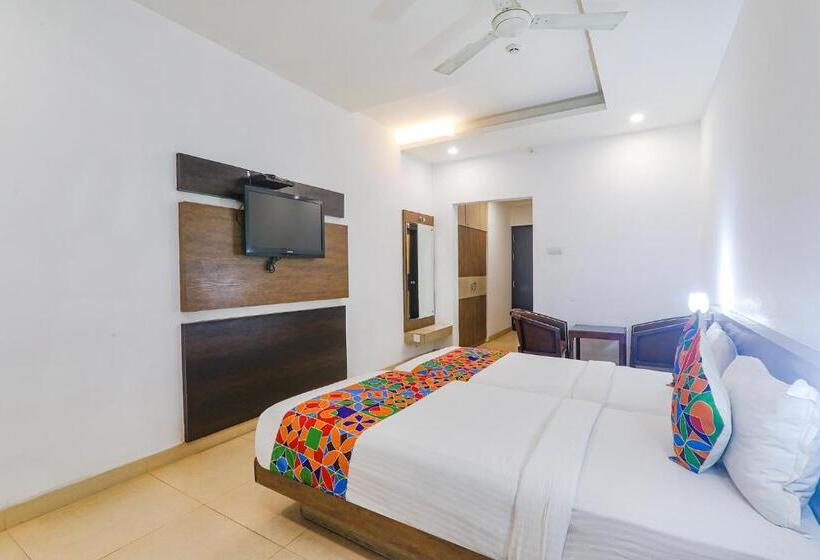 Fabhotel Prime The Continental