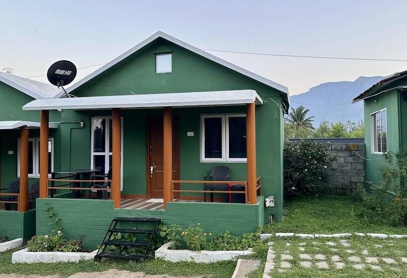 Hotel The Wild Farms By Gwestai