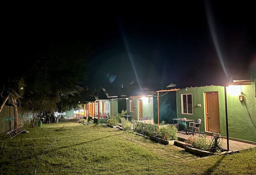 Hotel The Wild Farms By Gwestai