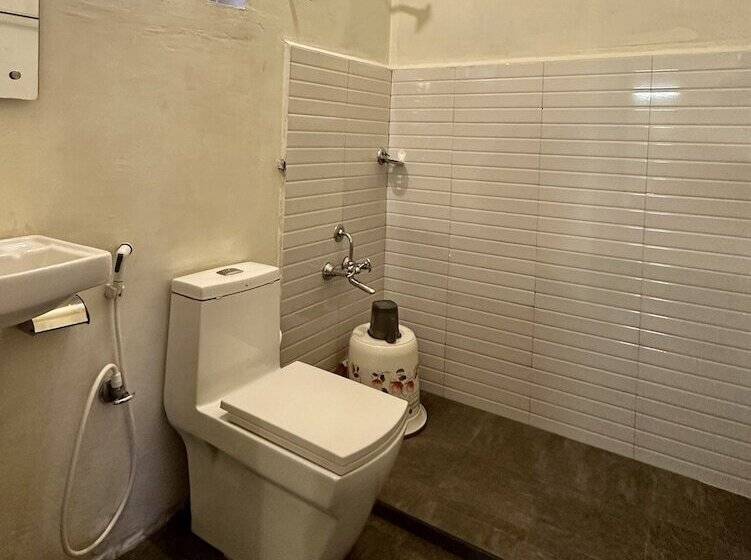 Hotel The Wild Farms By Gwestai