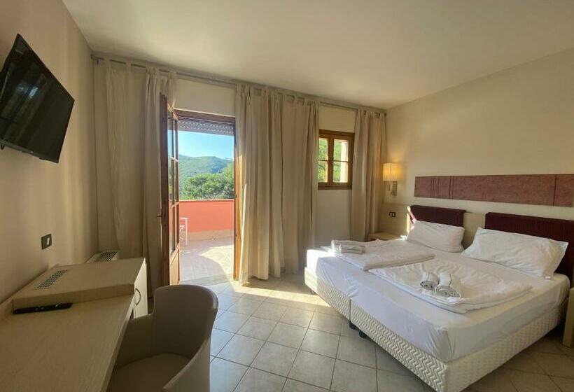 La Mandola Eco Hostel