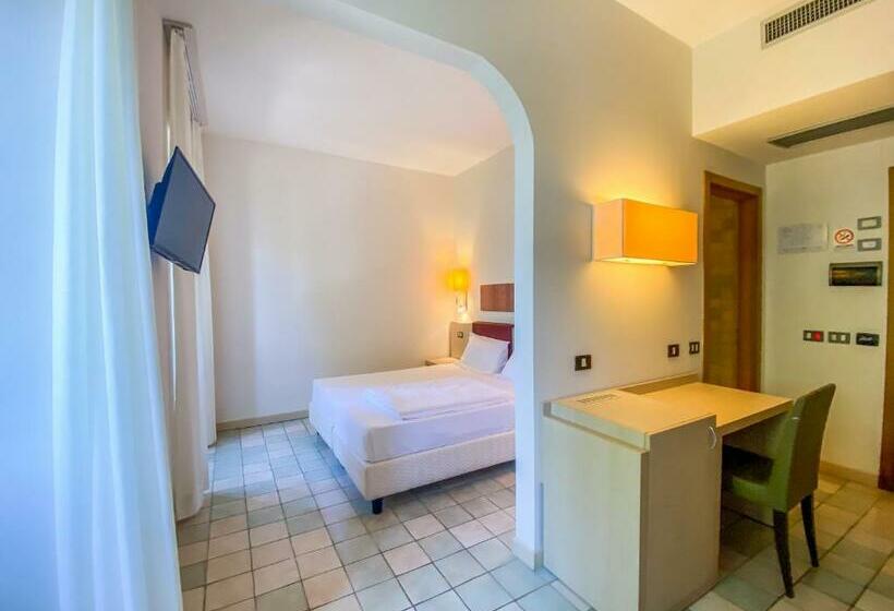 La Mandola Eco Hostel