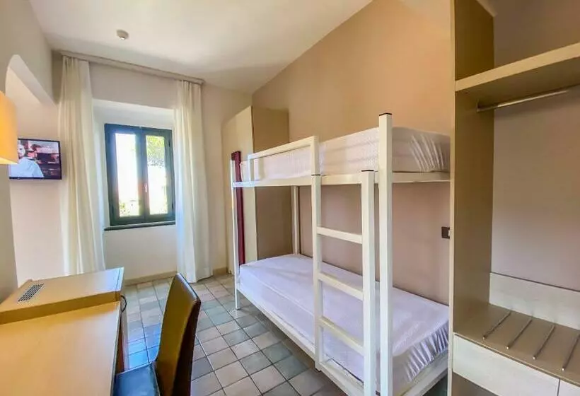 La Mandola Eco Hostel