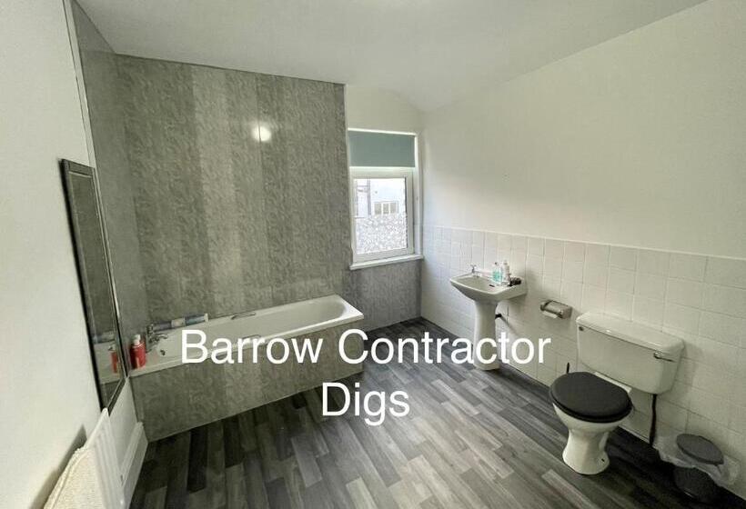 Pensão Barrow Contractor Digs
