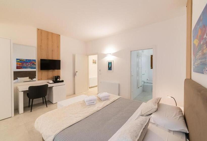 پانسیون Lo Studio Di Viale Lo Re Camere & Caffe’