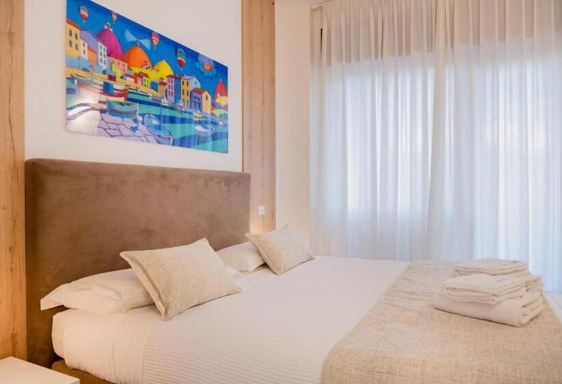 پانسیون Lo Studio Di Viale Lo Re Camere & Caffe’