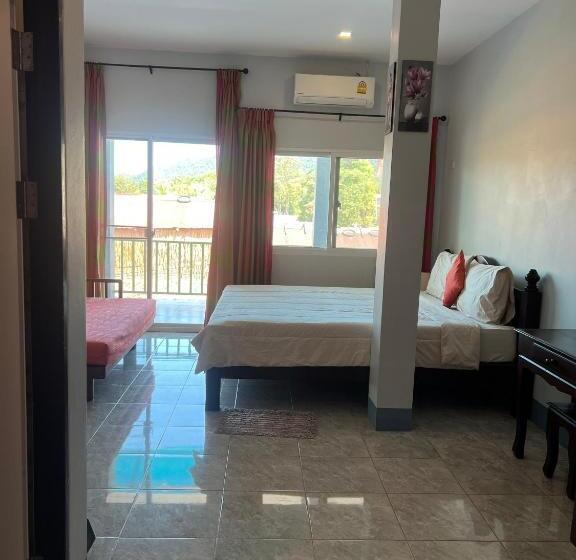 פנסיון Nare Guest House