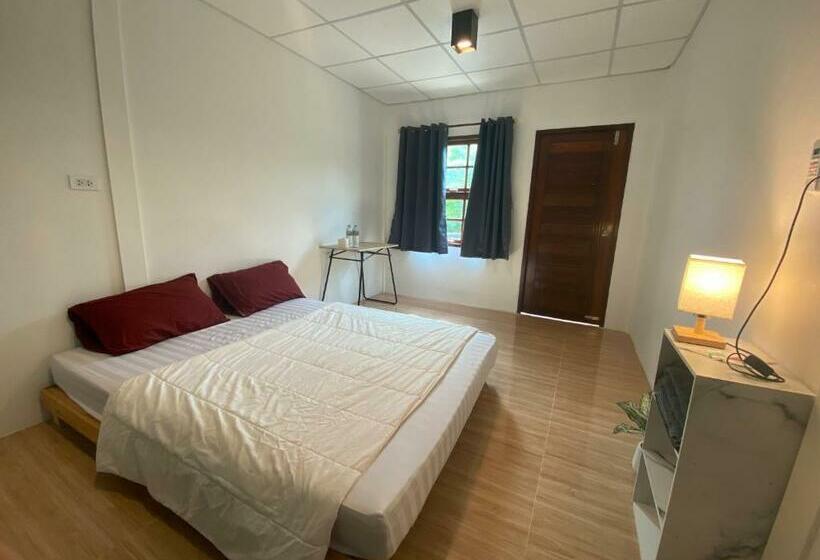 旅馆 วังทอง รีสอร์ทลำพญา