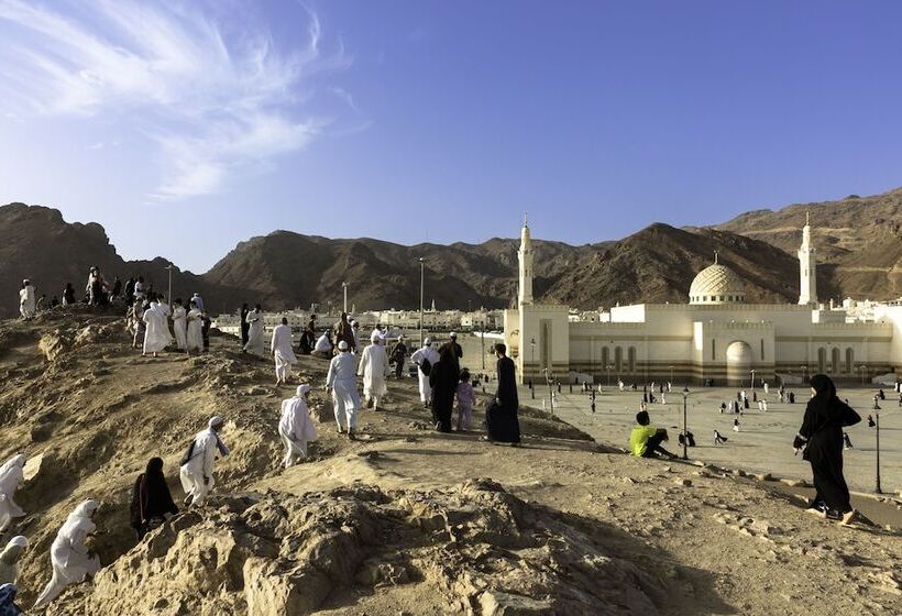 בית מלון כפרי The Seasons