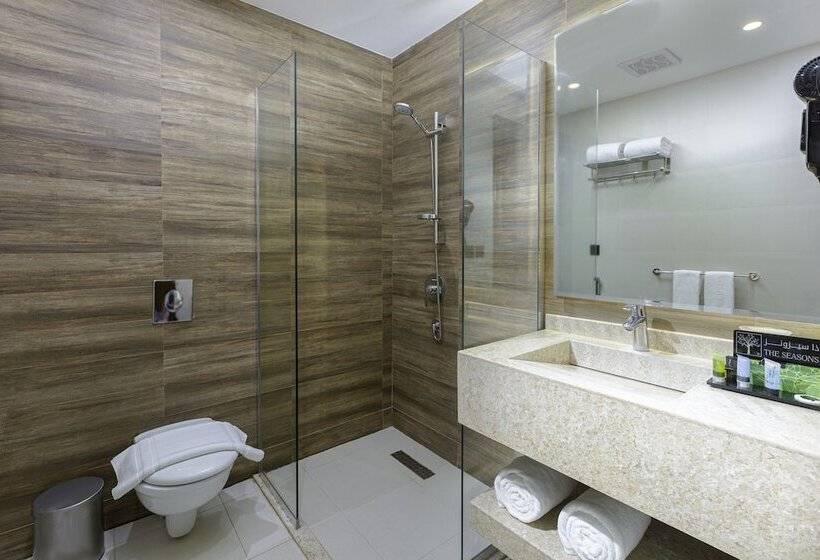 בית מלון כפרי The Seasons