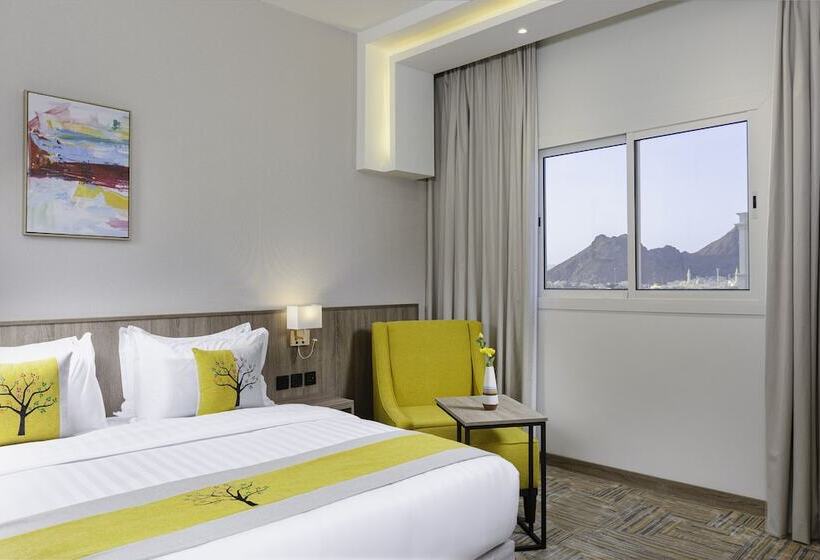 בית מלון כפרי The Seasons