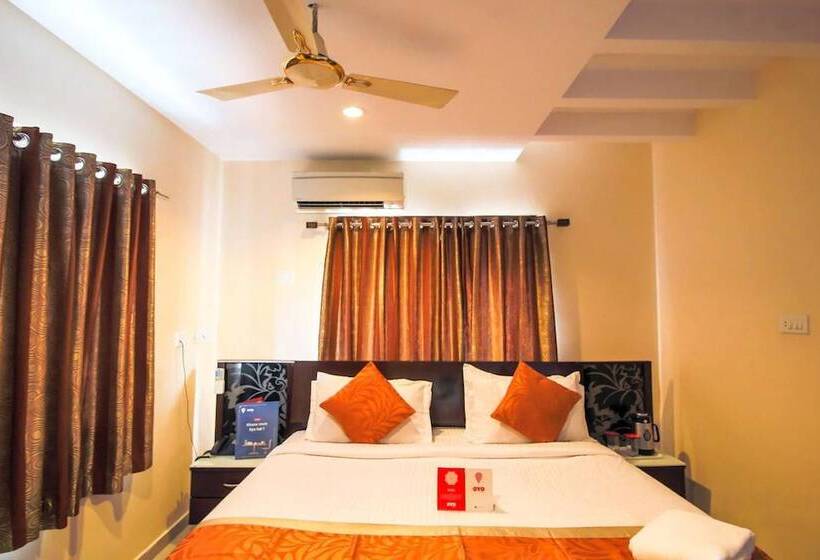 Hotel Treebo Marina Grand Railway Station