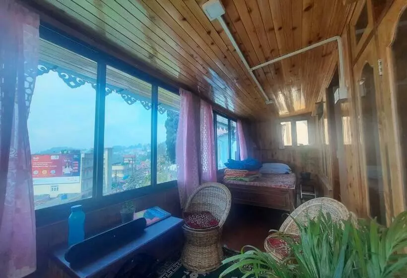 Neora Backpackers Hostel