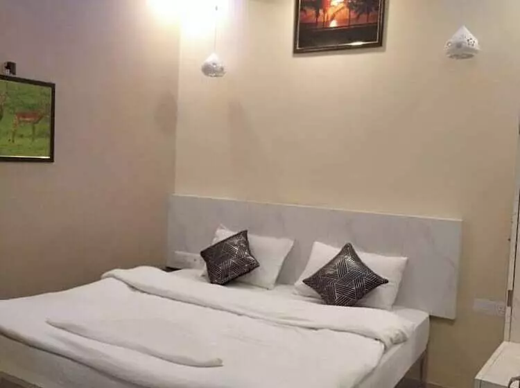 Majatalo Goroomgo Maya Inn Guest House Varanasi