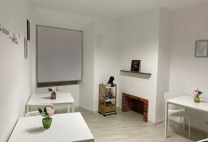 5 Senses Hostel