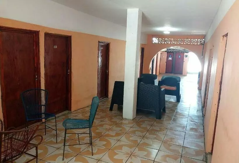 هتل کپسول Vista Del Mar