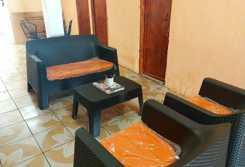 هتل کپسول Vista Del Mar