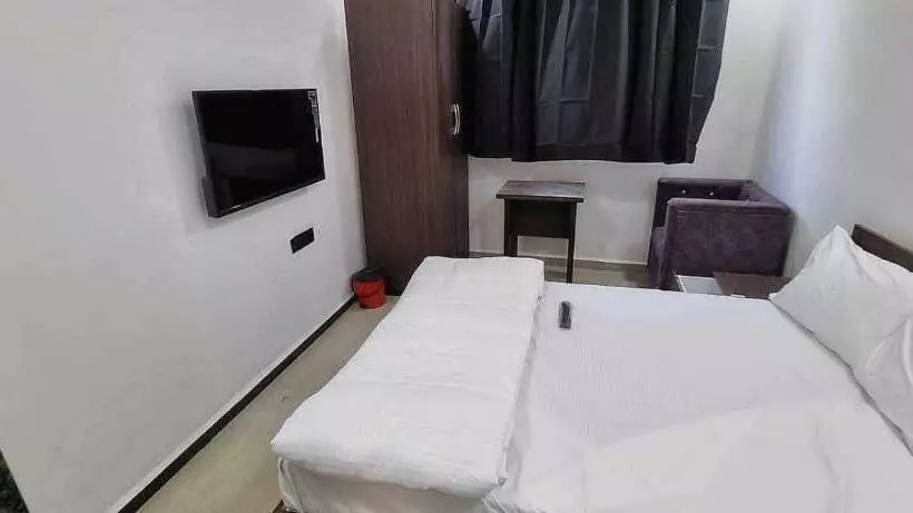 هتل Oyo 81103  Arya Room