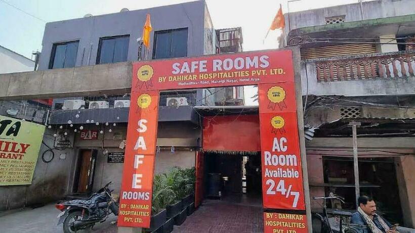 בית מלון כפרי Oyo 81103  Arya Room