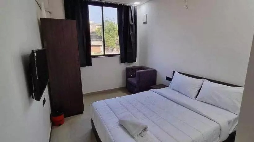 هتل Oyo 81103  Arya Room