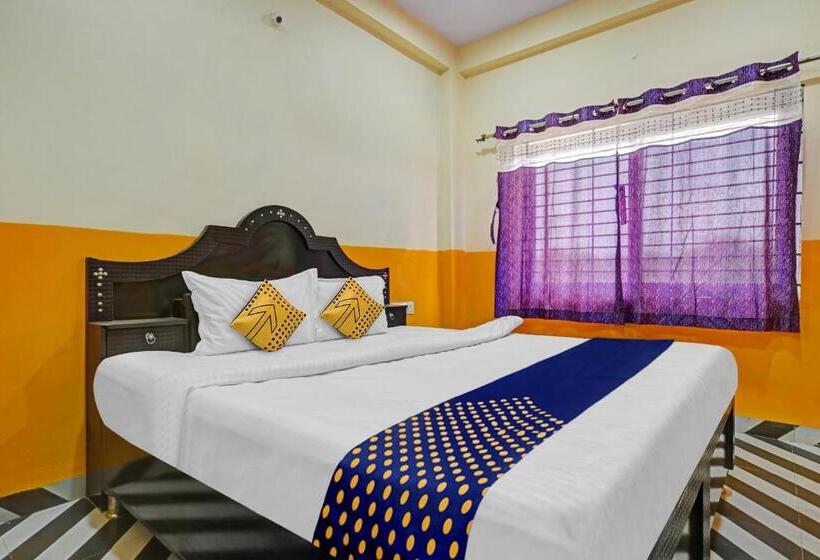 Spot On 81125 Hotel Ashirwad