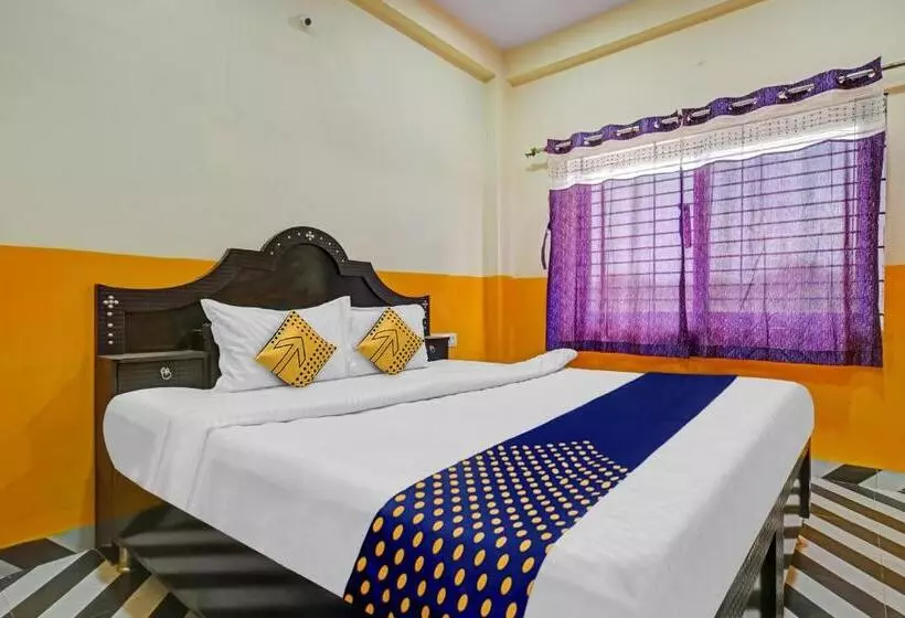Spot On 81125 Hotel Ashirwad