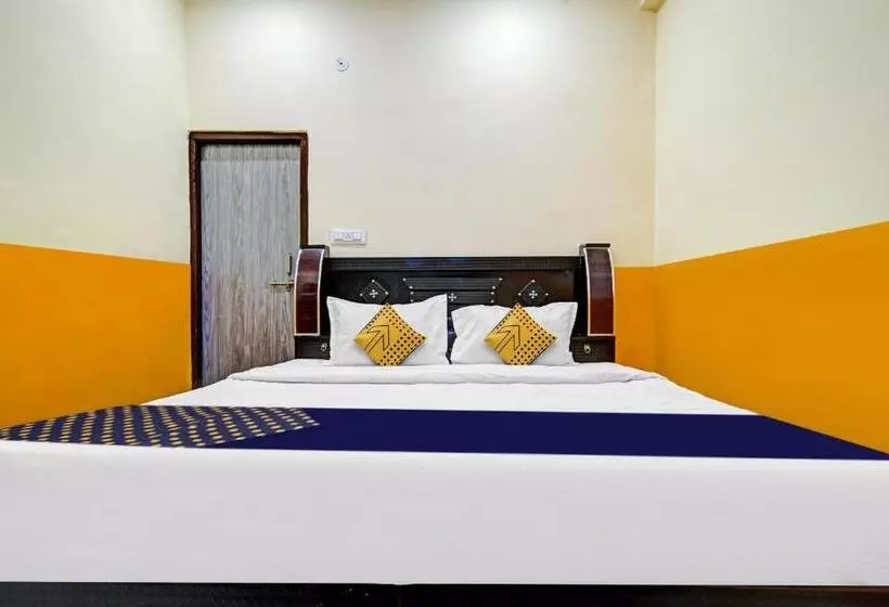 Spot On 81125 Hotel Ashirwad