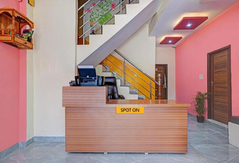 Spot On 81125 Hotel Ashirwad