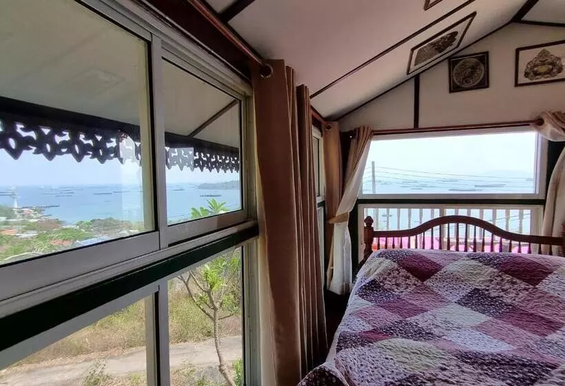 Retkeilymaja บ้านนางฟ้า เกาะสีชัง Baan Nangfa