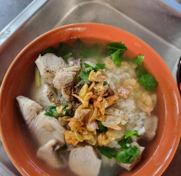 Общежитие บ้านนางฟ้า เกาะสีชัง Baan Nangfa