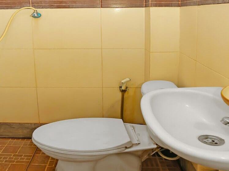 Hotel Oyo 92469 Sahabat