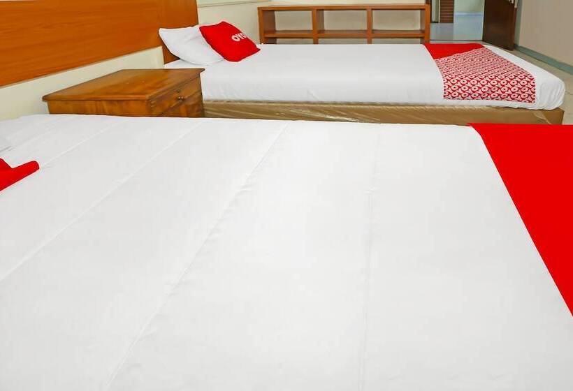 Hotel Oyo 92469 Sahabat