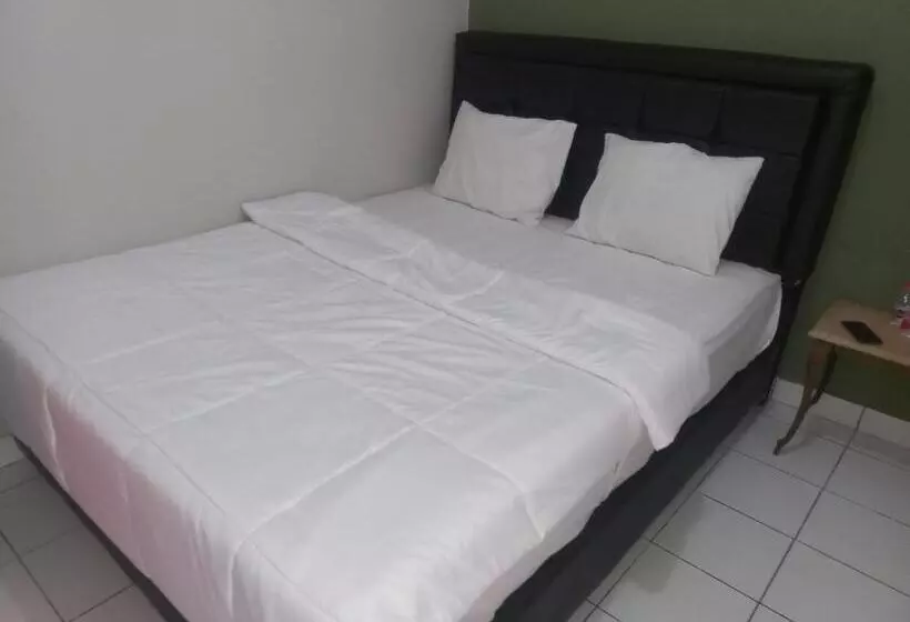 ホテル Spot On 92415 Bima House Syariah