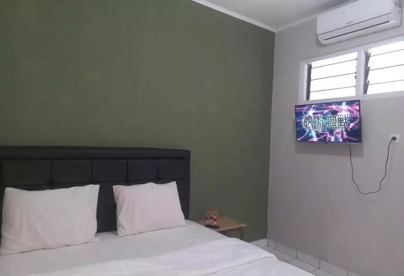 ホテル Spot On 92415 Bima House Syariah